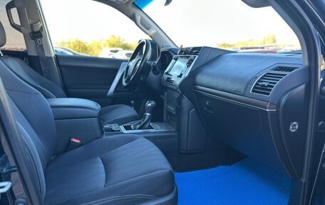 Toyota Land Cruiser Prado 150 рестайлинг 2, 2019 год, 5 250 000 рублей, 7 фотография
