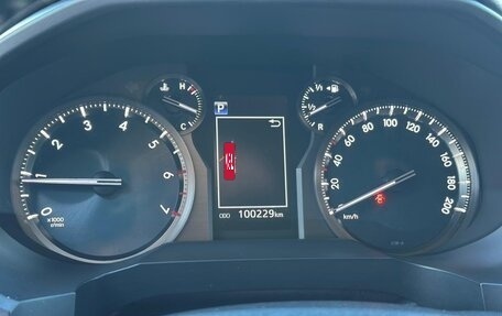 Toyota Land Cruiser Prado 150 рестайлинг 2, 2019 год, 5 250 000 рублей, 2 фотография