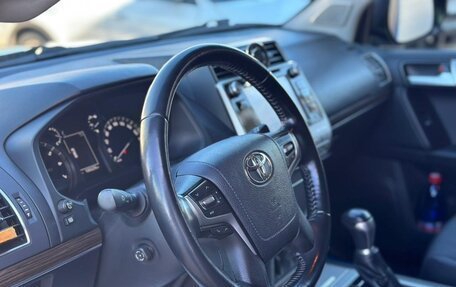 Toyota Land Cruiser Prado 150 рестайлинг 2, 2019 год, 5 250 000 рублей, 23 фотография