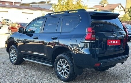 Toyota Land Cruiser Prado 150 рестайлинг 2, 2019 год, 5 250 000 рублей, 25 фотография