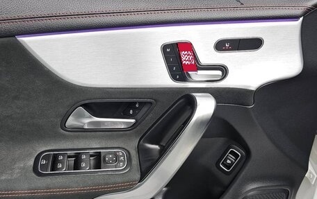 Mercedes-Benz CLA, 2022 год, 3 078 000 рублей, 9 фотография