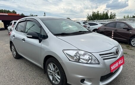 Toyota Auris II, 2012 год, 925 000 рублей, 2 фотография