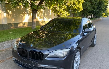 BMW 7 серия, 2009 год, 2 300 000 рублей, 2 фотография