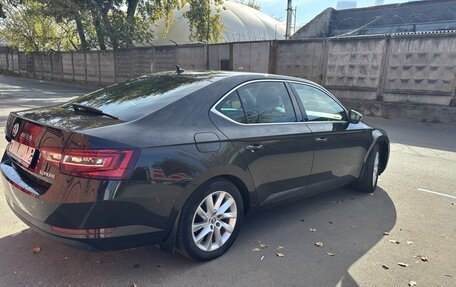 Skoda Superb III рестайлинг, 2017 год, 2 300 000 рублей, 6 фотография