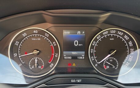 Skoda Superb III рестайлинг, 2017 год, 2 300 000 рублей, 13 фотография