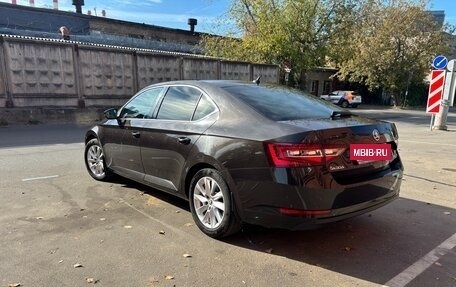 Skoda Superb III рестайлинг, 2017 год, 2 300 000 рублей, 2 фотография