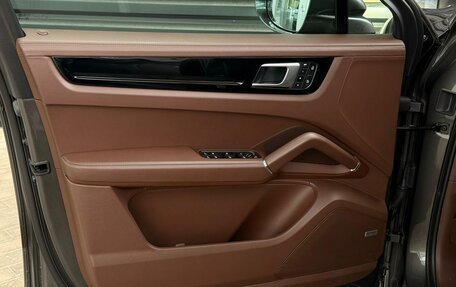 Porsche Cayenne III, 2022 год, 11 000 000 рублей, 6 фотография
