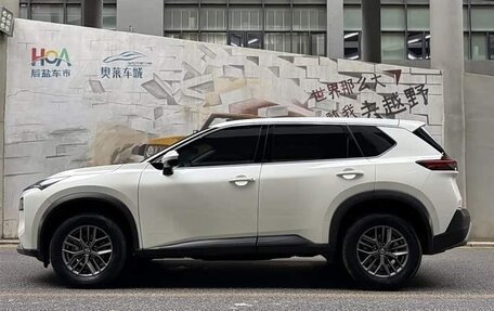 Nissan X-Trail, 2022 год, 2 350 000 рублей, 3 фотография