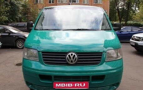 Volkswagen Caravelle T5, 2003 год, 850 000 рублей, 2 фотография