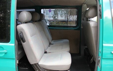 Volkswagen Caravelle T5, 2003 год, 850 000 рублей, 18 фотография