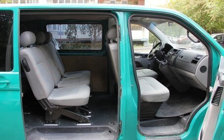 Volkswagen Caravelle T5, 2003 год, 850 000 рублей, 27 фотография
