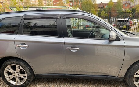 Mitsubishi Outlander III рестайлинг 3, 2012 год, 1 250 000 рублей, 4 фотография