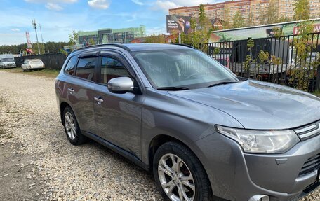 Mitsubishi Outlander III рестайлинг 3, 2012 год, 1 250 000 рублей, 3 фотография