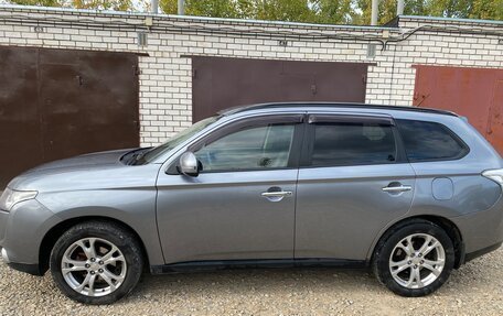 Mitsubishi Outlander III рестайлинг 3, 2012 год, 1 250 000 рублей, 2 фотография