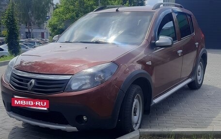 Renault Sandero I, 2013 год, 400 000 рублей, 2 фотография