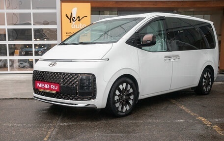 Hyundai Staria, 2021 год, 4 198 000 рублей, 2 фотография