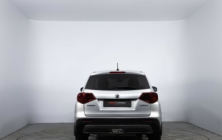 Suzuki Vitara II рестайлинг, 2021 год, 1 800 000 рублей, 6 фотография
