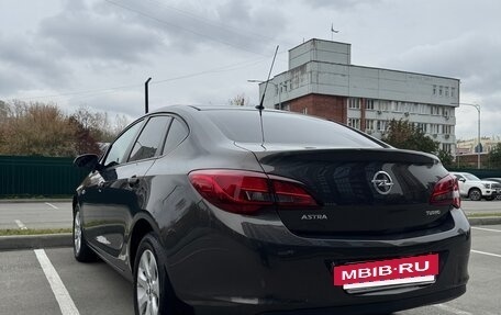 Opel Astra J, 2014 год, 1 100 000 рублей, 5 фотография