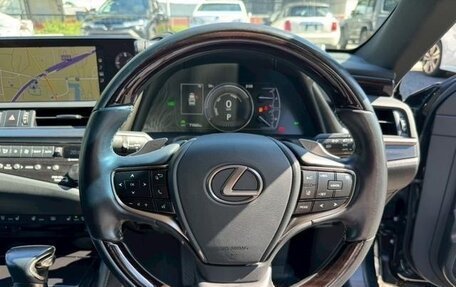 Lexus ES VII, 2022 год, 3 700 000 рублей, 7 фотография