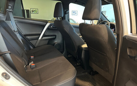 Toyota RAV4, 2018 год, 2 550 000 рублей, 23 фотография