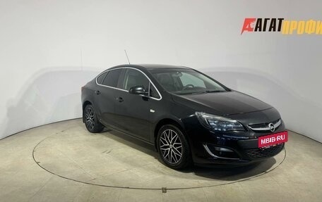 Opel Astra J, 2014 год, 1 000 000 рублей, 3 фотография