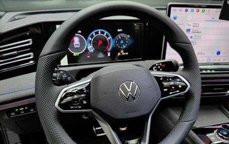 Volkswagen Tiguan, 2025 год, 5 200 000 рублей, 25 фотография