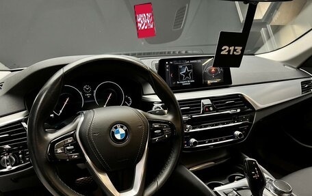 BMW 5 серия, 2019 год, 3 650 000 рублей, 13 фотография