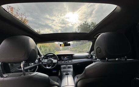 Mercedes-Benz E-Класс, 2019 год, 3 400 000 рублей, 11 фотография