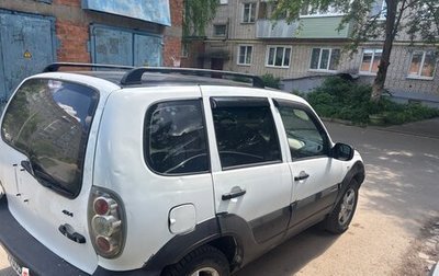 Chevrolet Niva I рестайлинг, 2003 год, 210 000 рублей, 1 фотография