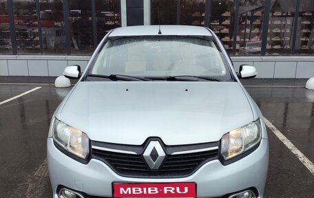 Renault Logan II, 2014 год, 550 000 рублей, 1 фотография