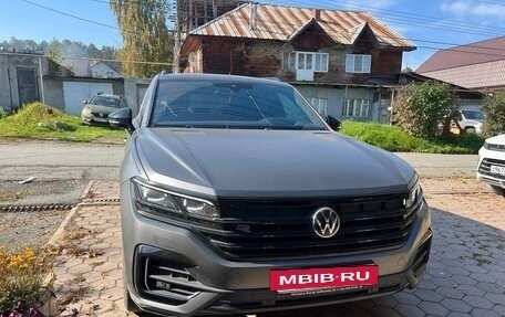 Volkswagen Touareg III, 2021 год, 5 950 000 рублей, 3 фотография