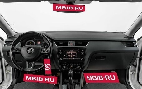 Skoda Octavia, 2019 год, 1 695 000 рублей, 11 фотография