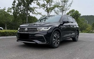 Volkswagen Tiguan II, 2022 год, 2 790 000 рублей, 1 фотография