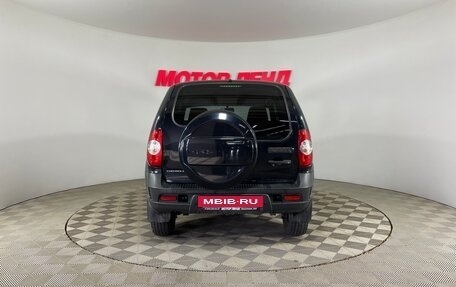 Chevrolet Niva I рестайлинг, 2018 год, 878 000 рублей, 5 фотография