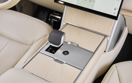 Land Rover Range Rover IV рестайлинг, 2025 год, 32 900 000 рублей, 20 фотография