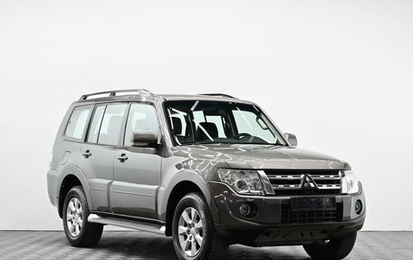 Mitsubishi Pajero IV, 2014 год, 1 845 000 рублей, 2 фотография