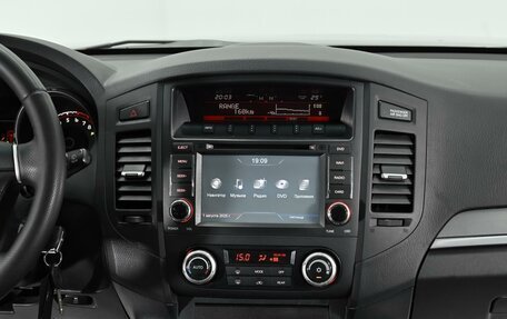 Mitsubishi Pajero IV, 2014 год, 1 845 000 рублей, 9 фотография