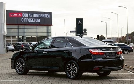 Toyota Camry, 2017 год, 1 795 000 рублей, 4 фотография