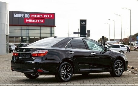 Toyota Camry, 2017 год, 1 795 000 рублей, 6 фотография