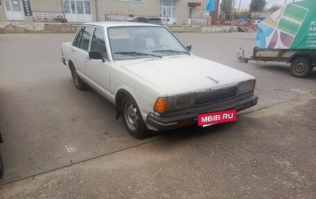 Nissan Bluebird VIII, 1983 год, 250 000 рублей, 2 фотография