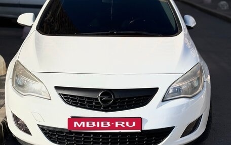 Opel Astra J, 2011 год, 779 999 рублей, 5 фотография