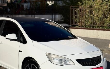 Opel Astra J, 2011 год, 779 999 рублей, 6 фотография