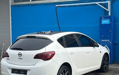 Opel Astra J, 2011 год, 779 999 рублей, 19 фотография