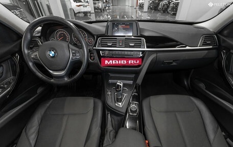 BMW 3 серия, 2017 год, 2 340 000 рублей, 8 фотография