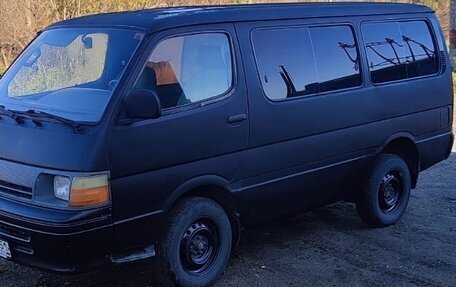 Toyota HiAce H100, 1997 год, 400 000 рублей, 1 фотография