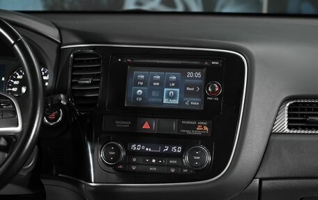 Mitsubishi Outlander III рестайлинг 3, 2014 год, 1 195 000 рублей, 9 фотография