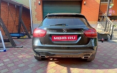 Mercedes-Benz GLA, 2019 год, 3 800 000 рублей, 6 фотография