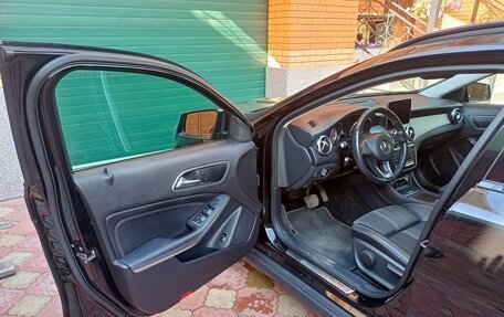 Mercedes-Benz GLA, 2019 год, 3 800 000 рублей, 27 фотография