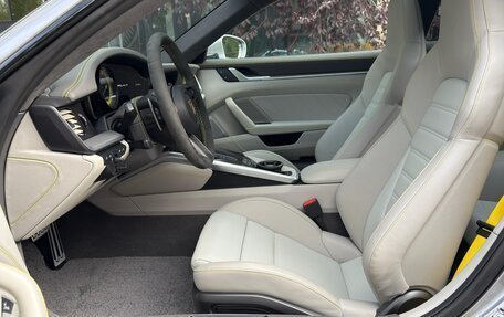 Porsche 911, 2022 год, 28 900 000 рублей, 27 фотография