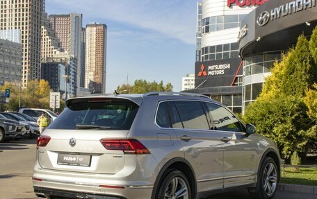 Volkswagen Tiguan II, 2019 год, 2 848 000 рублей, 5 фотография